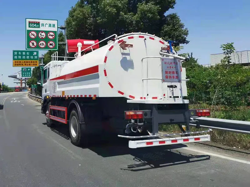 中洁牌XZL5180TYH6型绿化综合养护车