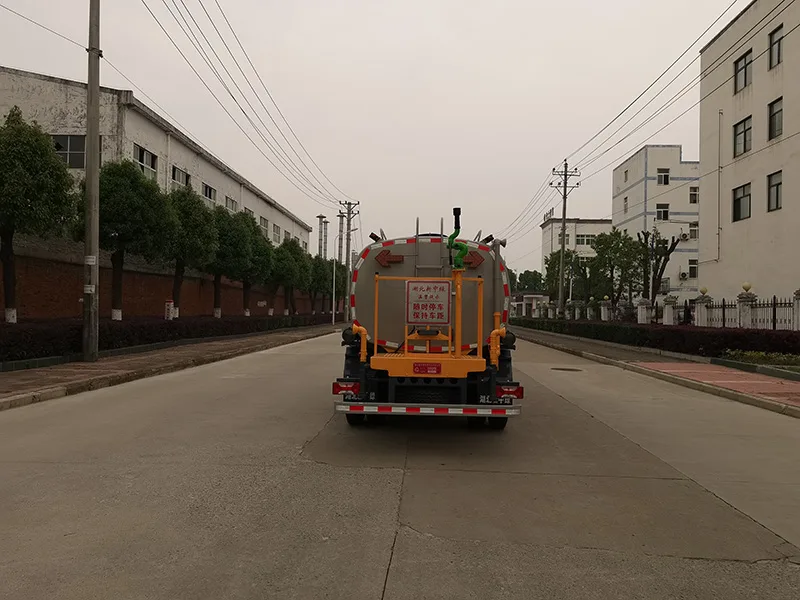 XZL5100GPS6型绿化喷洒车