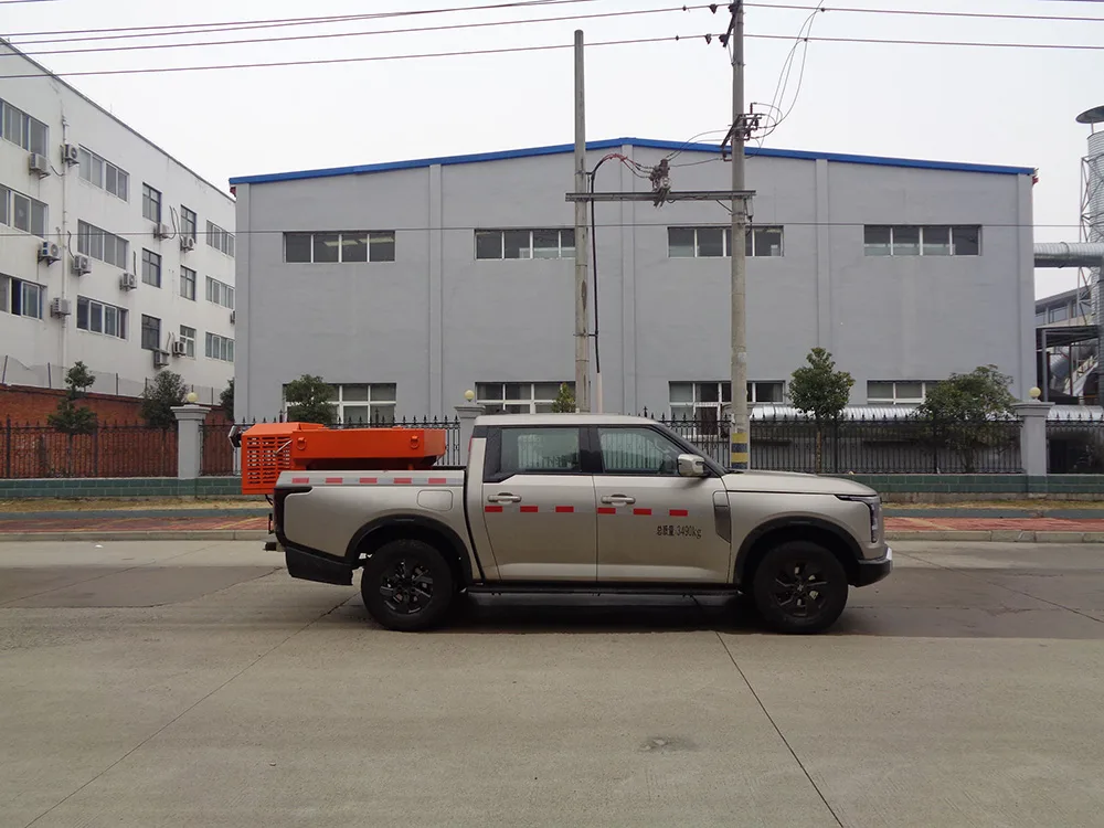 XZL5031TCXZNHEV型插电式混合动力除雪车