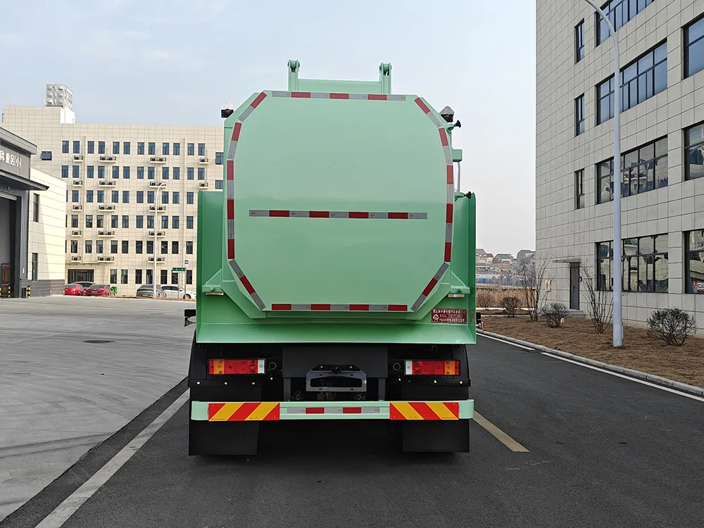 XZL5183TCABEV型纯电动餐厨垃圾车